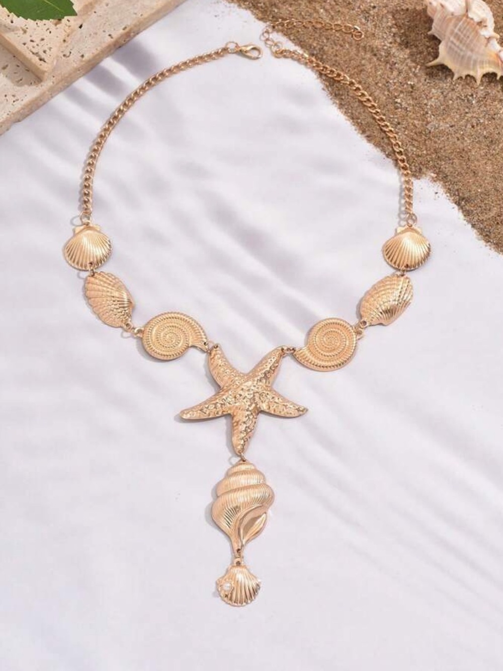 Golden Shell & Starfish Pendant Necklace - Picture 3 of 4